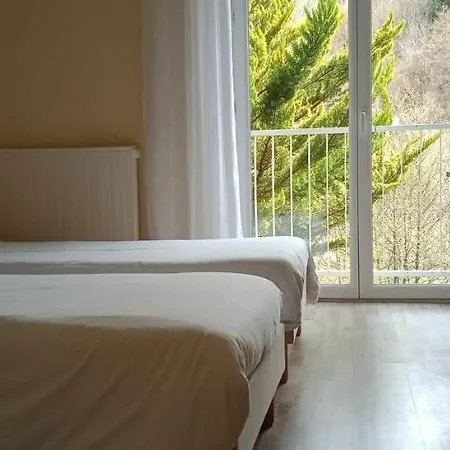 Les Rocks Hotel