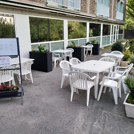 فندق Les Rocks *