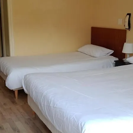 Les Rocks فندق Brusque