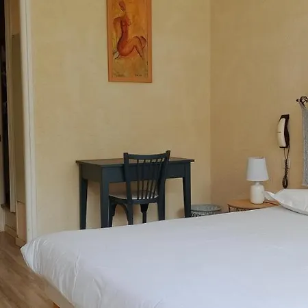 Les Rocks Hotell Brusque